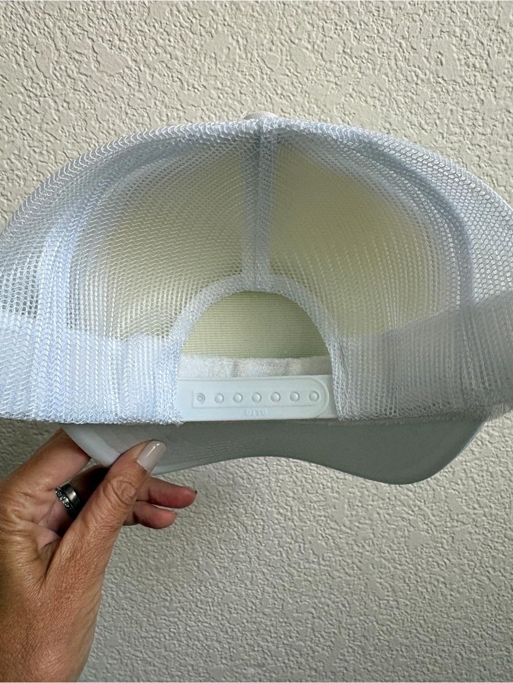 OTTO White Trucker Hat with Hawaiian Sunset Patch - Picture 4 of 4